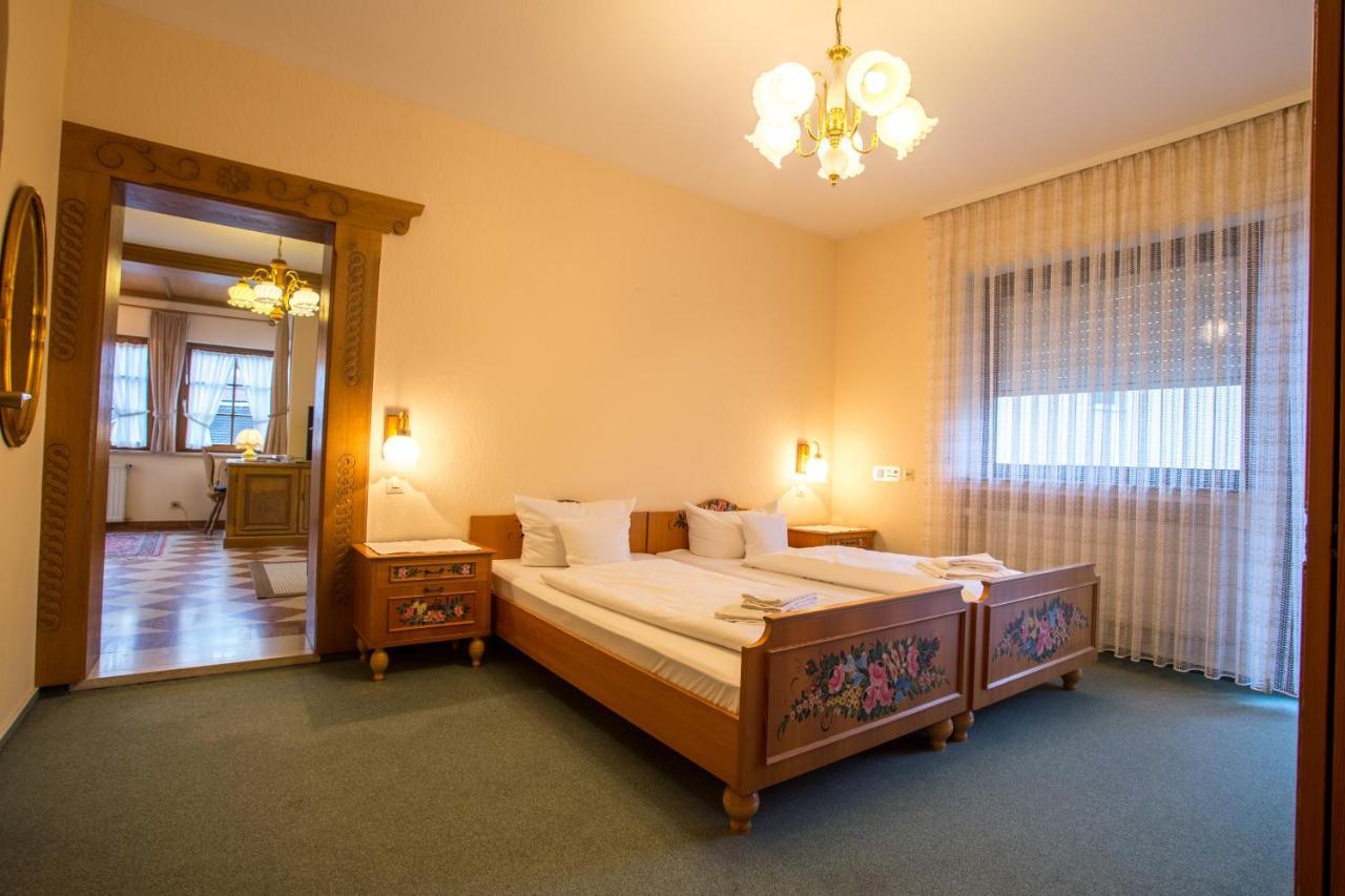 Hotel Hirsch Bad Peterstal-Griesbach Eksteriør bilde